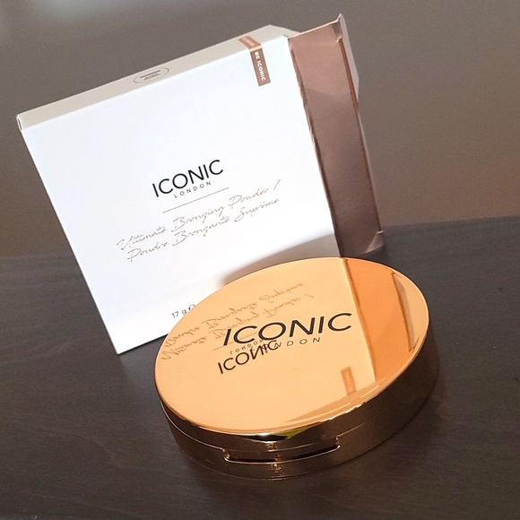 NEW💥ICONIC London Ultimate Bronzing Powder in Gold Compact - Picture 1 of 4